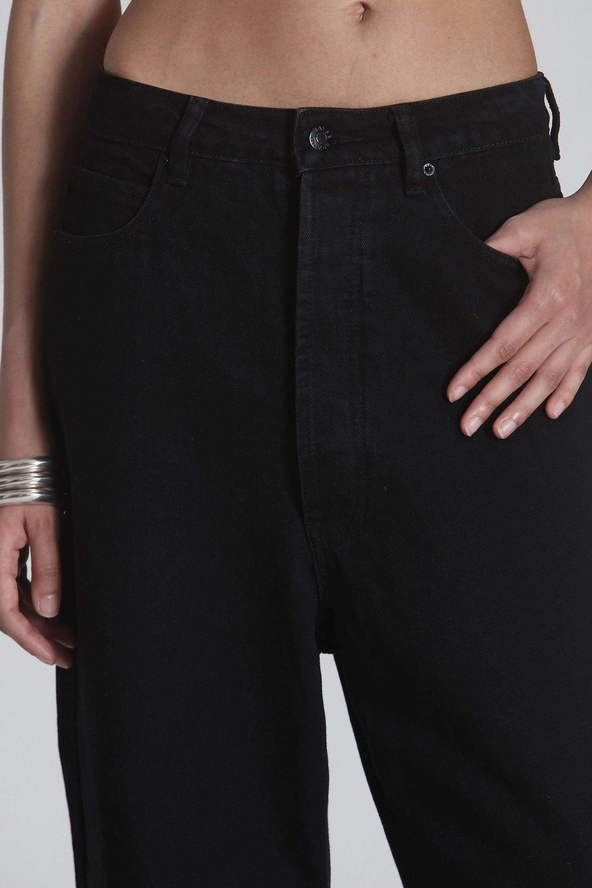 APOLLO JEAN - BLACK - Image 4