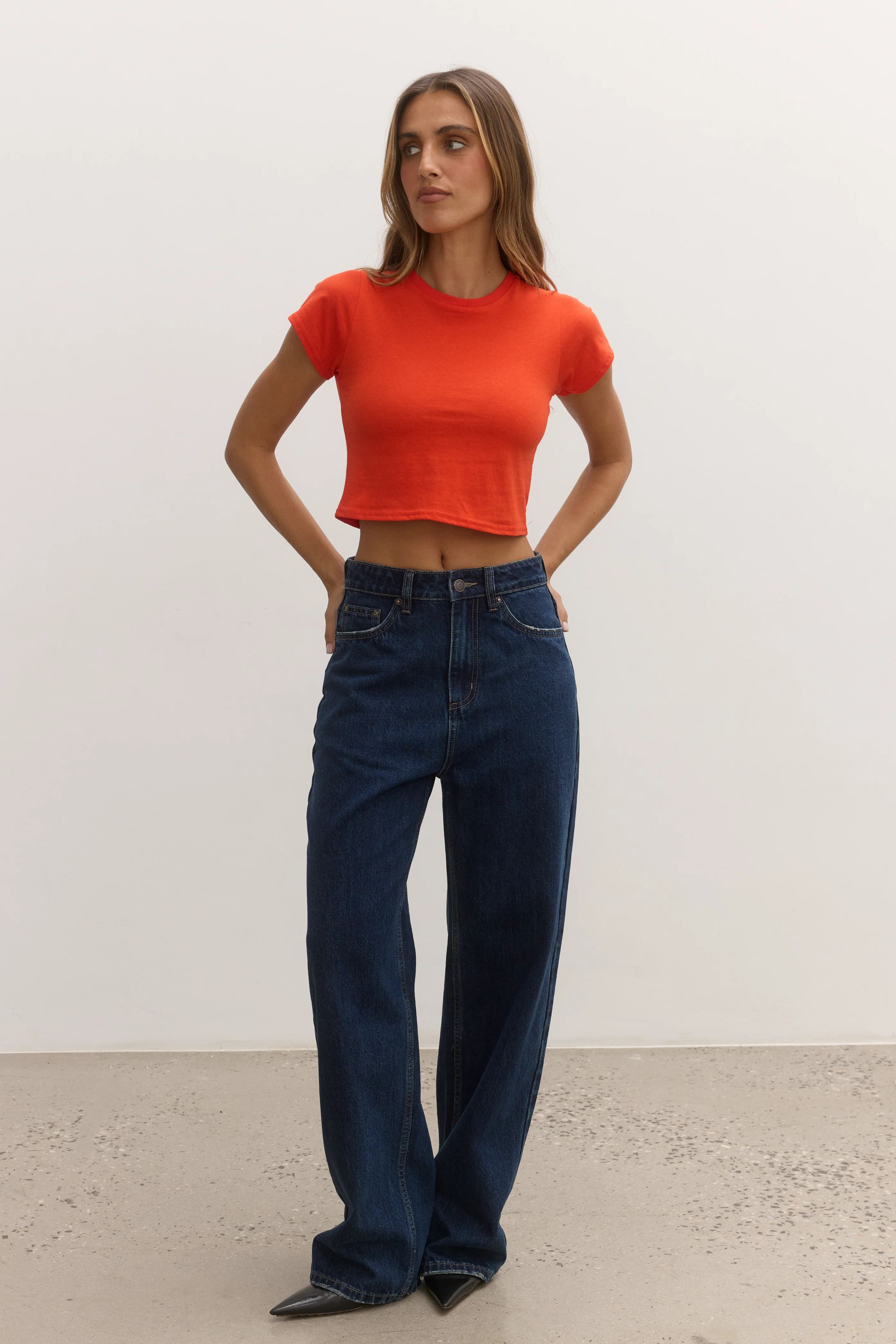 COREY CROPPED T-SHIRT - CHERRY RED - Image 2
