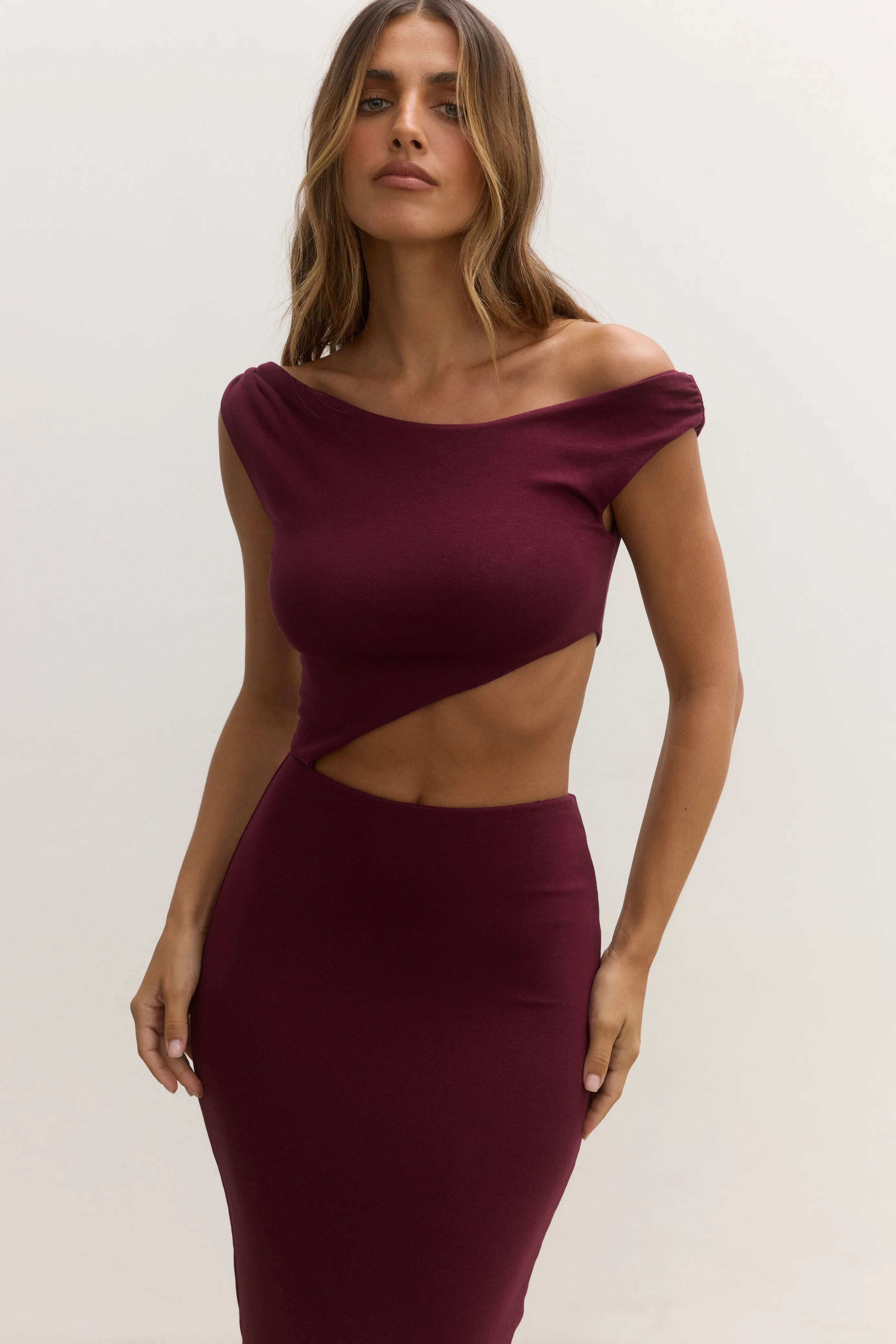 ELARA MIDI DRESS - PLUM - Image 2