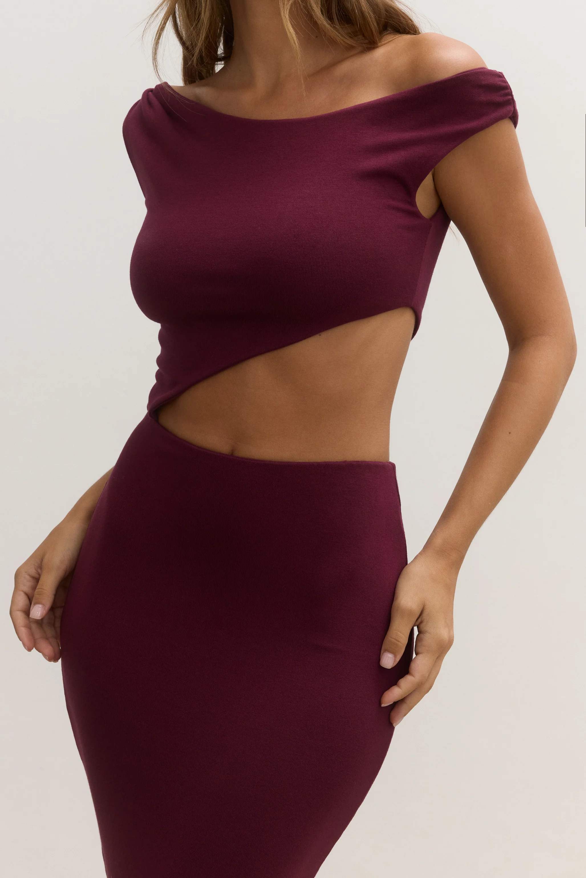 ELARA MIDI DRESS - PLUM - Image 3
