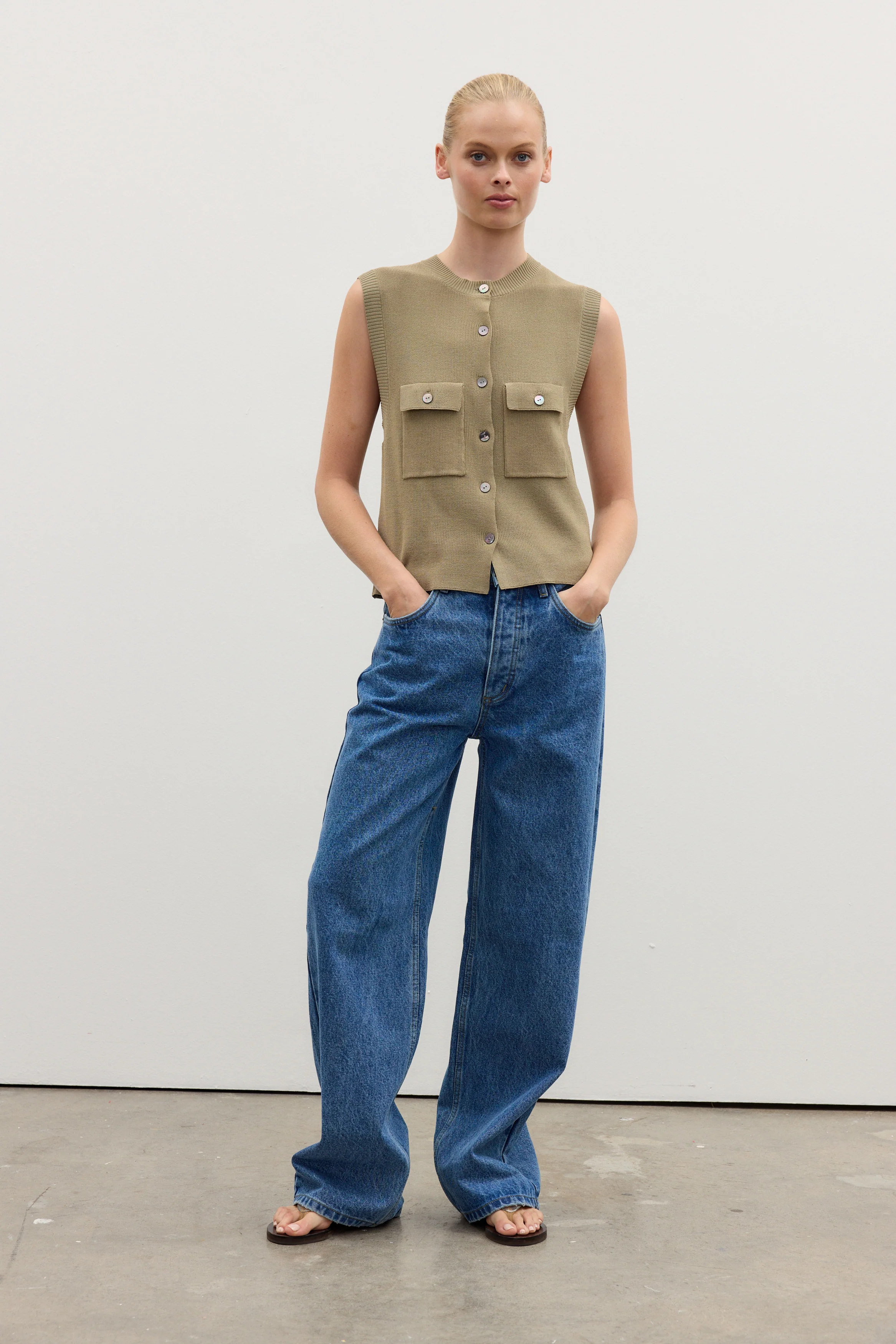 FREYA VEST - KHAKI - Image 2