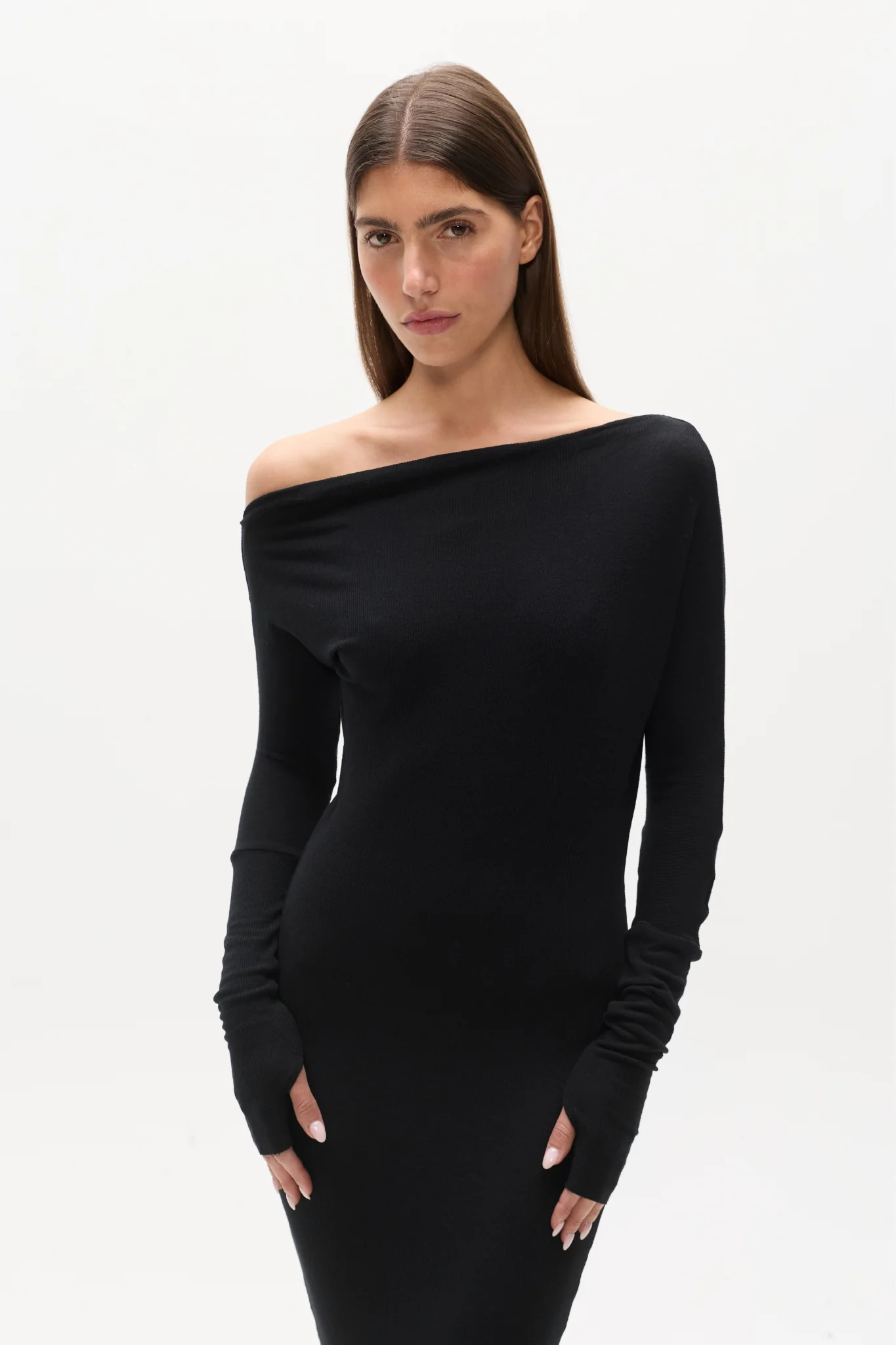 GISELLE KNIT MAXI DRESS - BLACK - Image 3