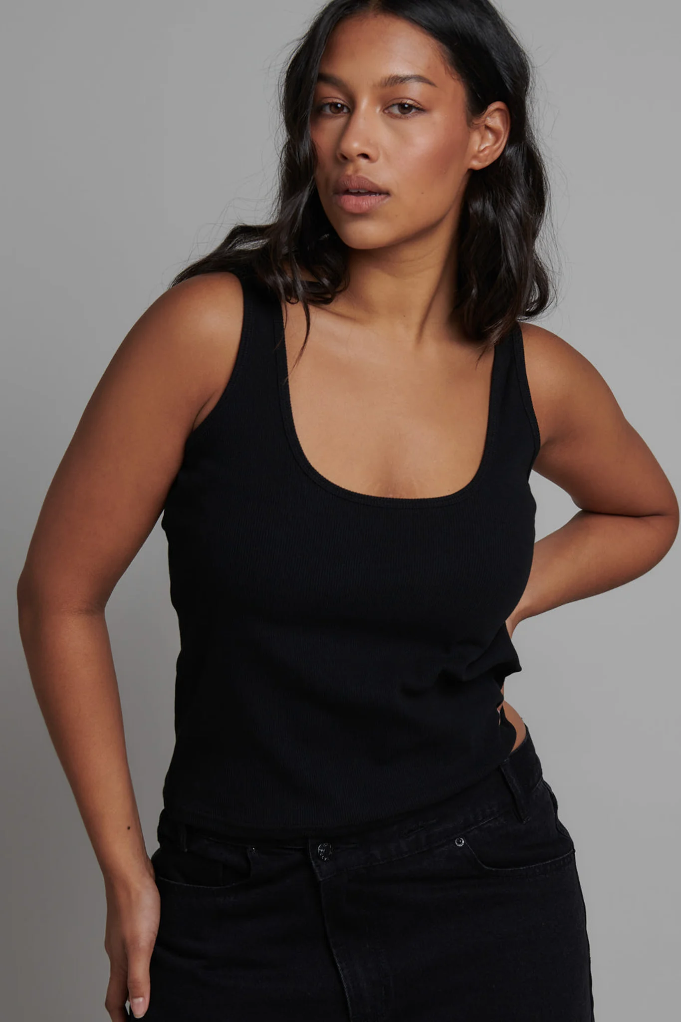 JORDY TANK - BLACK - Image 4