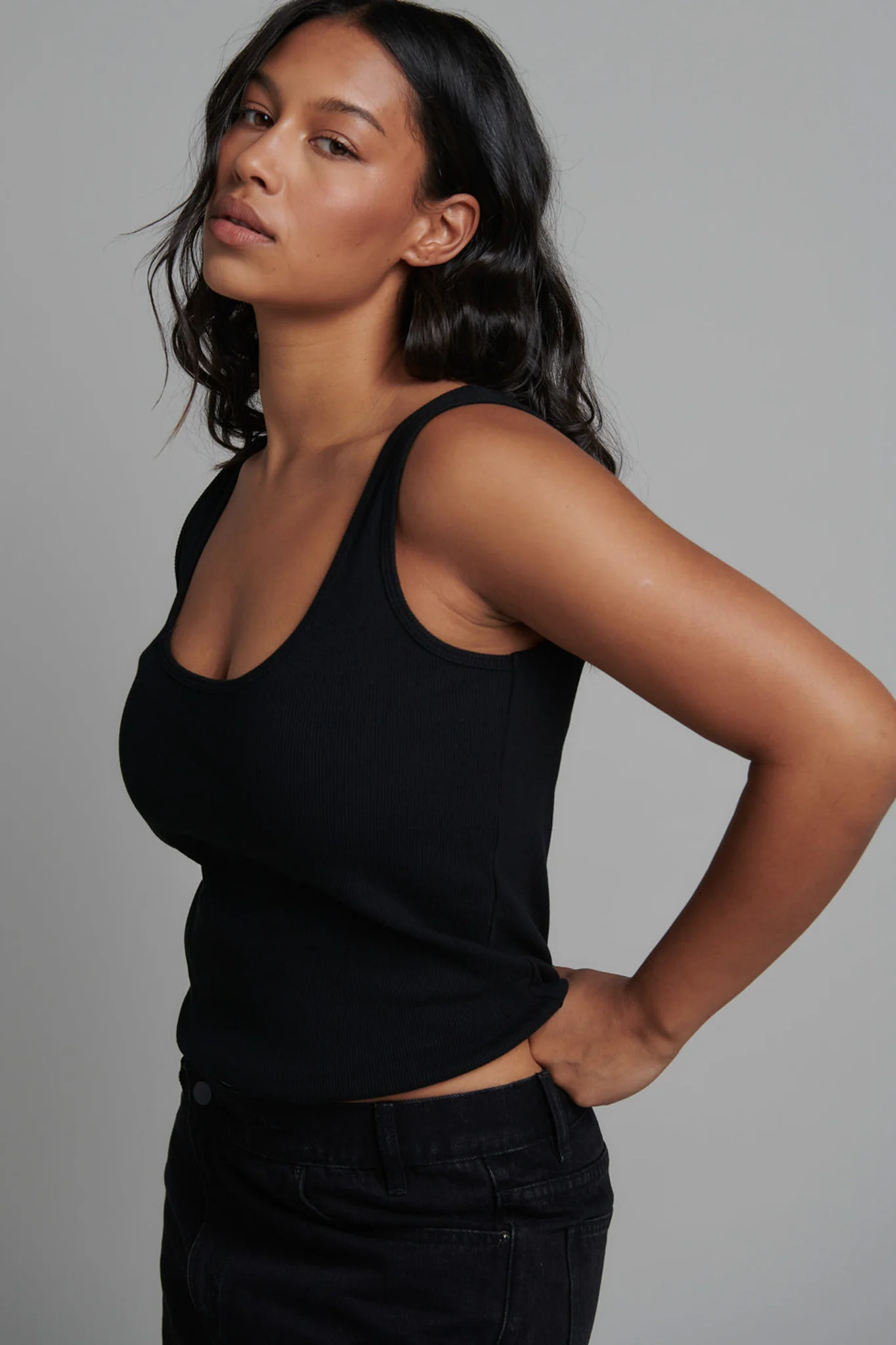 JORDY TANK - BLACK - Image 6