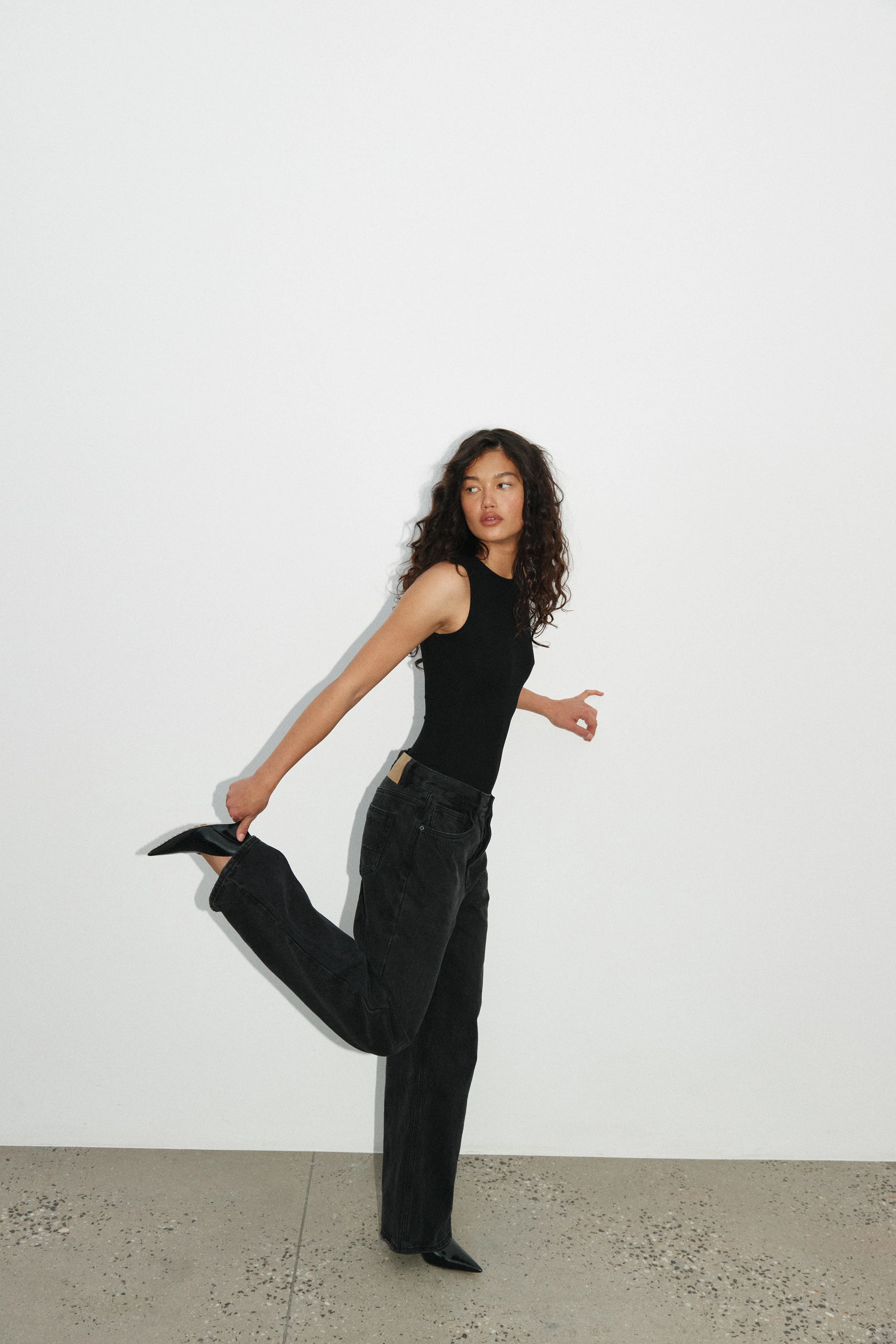 LAYLA BODYSUIT - BLACK - Image 4