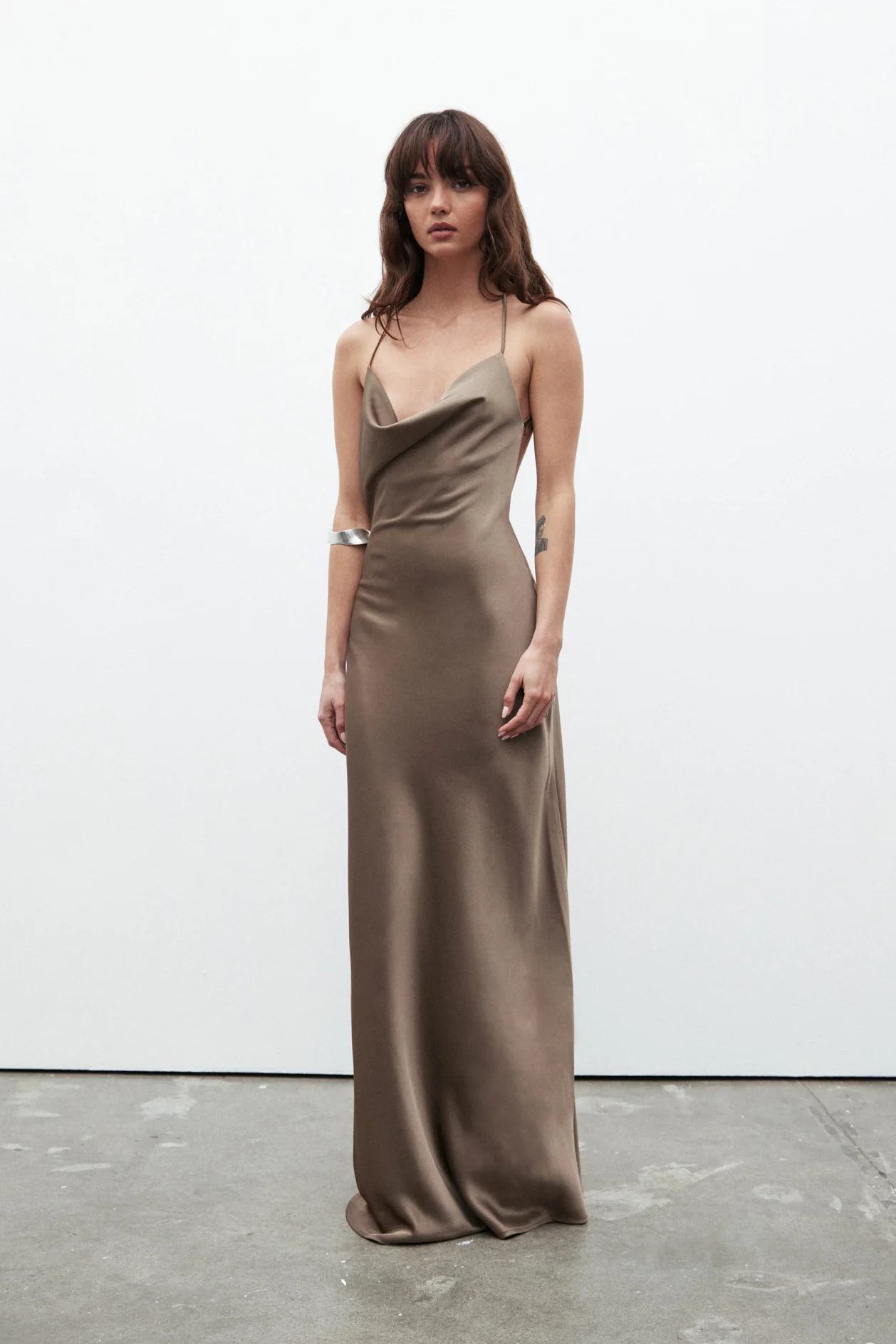 LEYANNA DRESS - KHAKI - Image 2