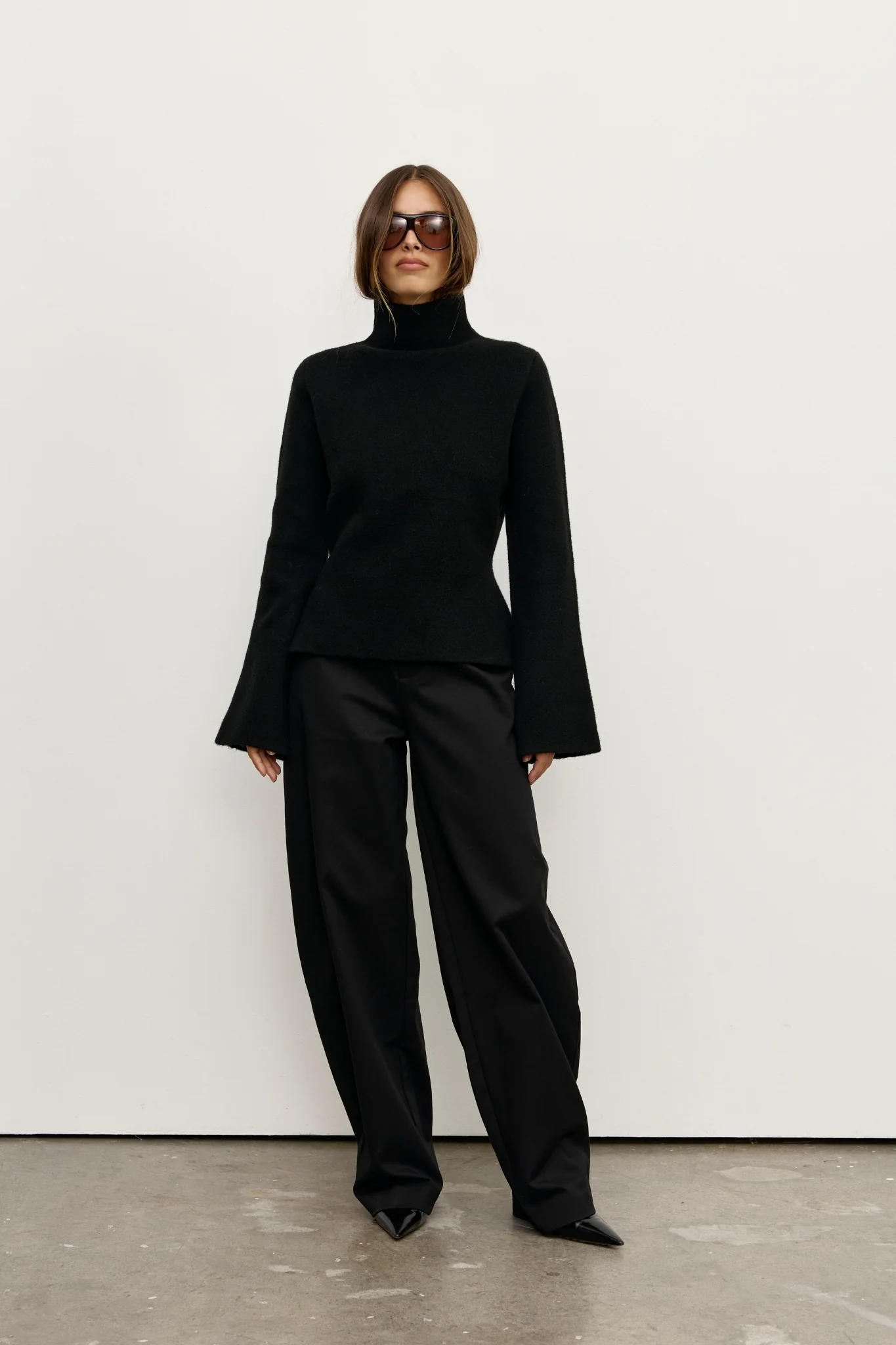 MAISIE KNIT TURTLENECK - BLACK