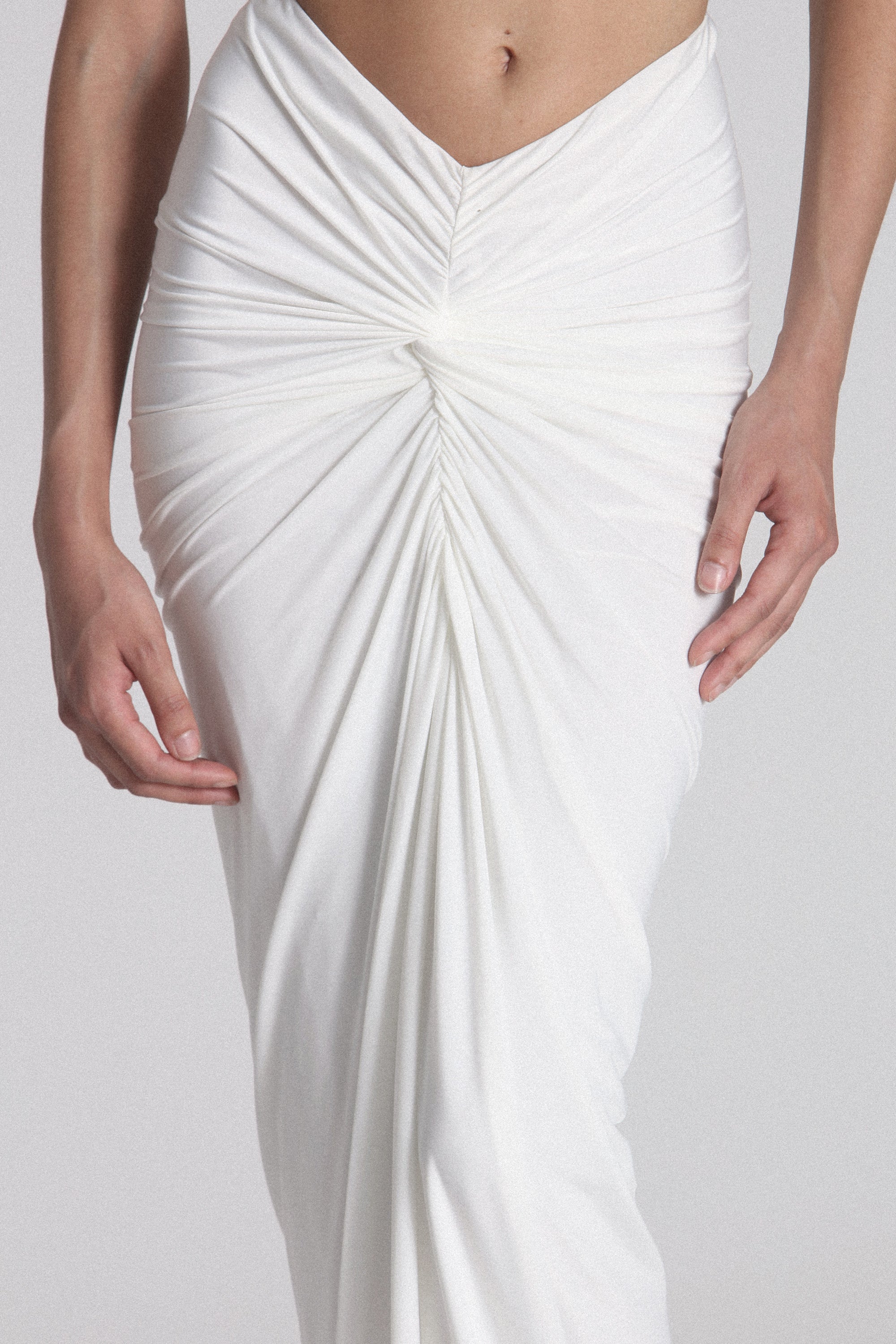 MANHATTAN MAXI SKIRT - WHITE - Image 4
