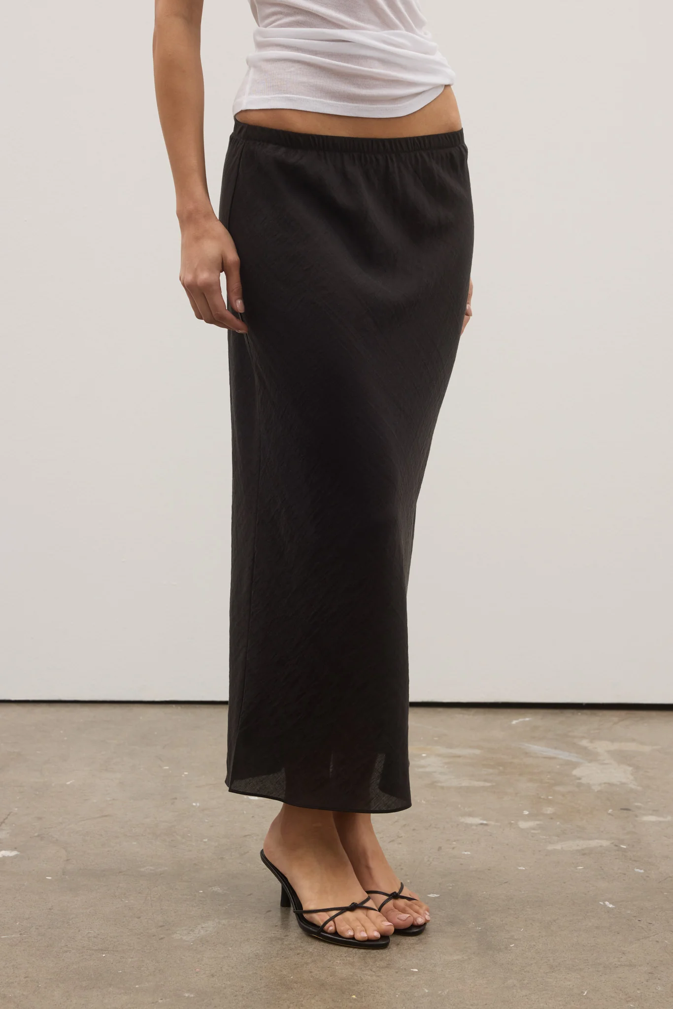 MARINA MIDI SKIRT- BLACK - Image 4