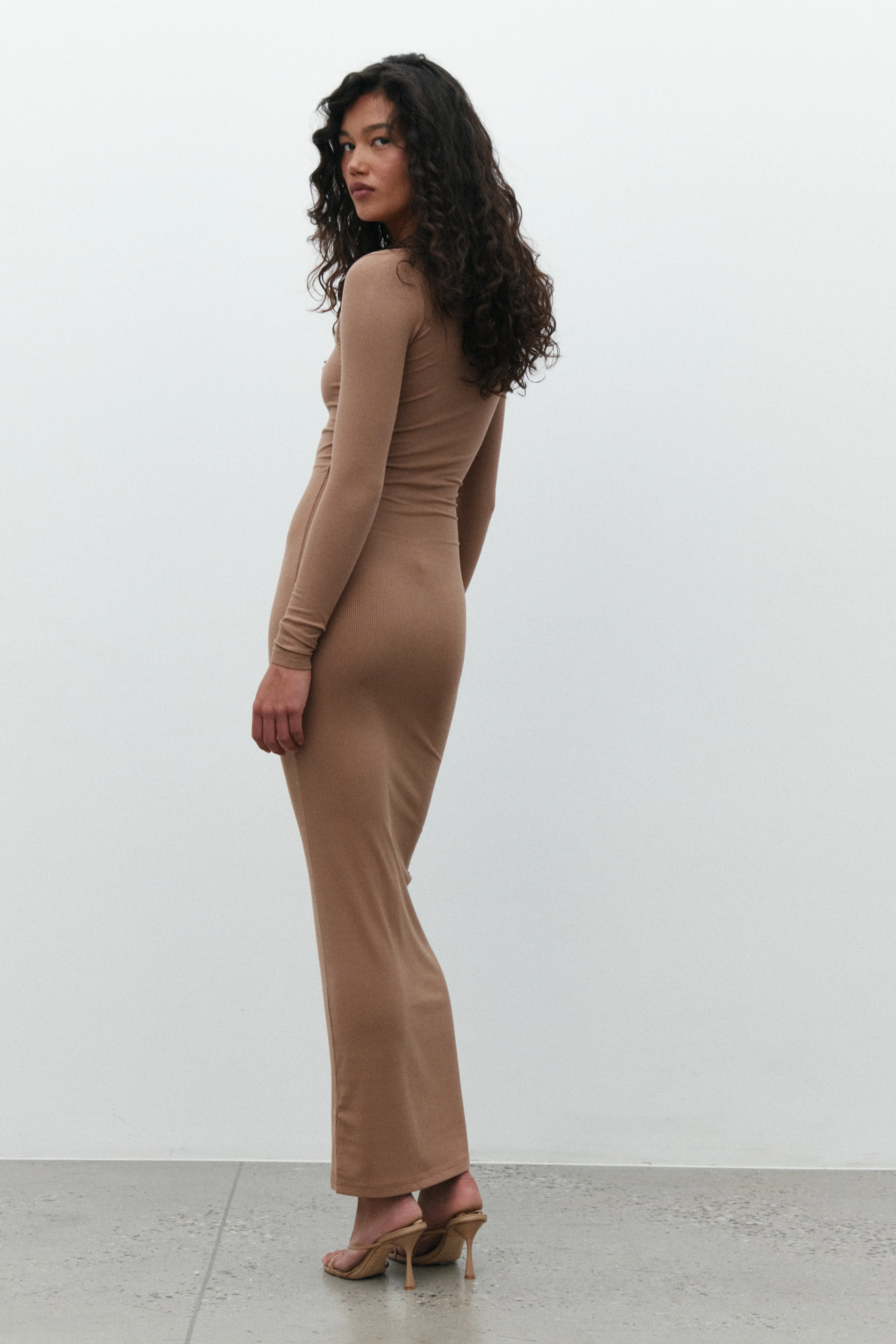 NINA MAXI DRESS - MACCHIATO - Image 3