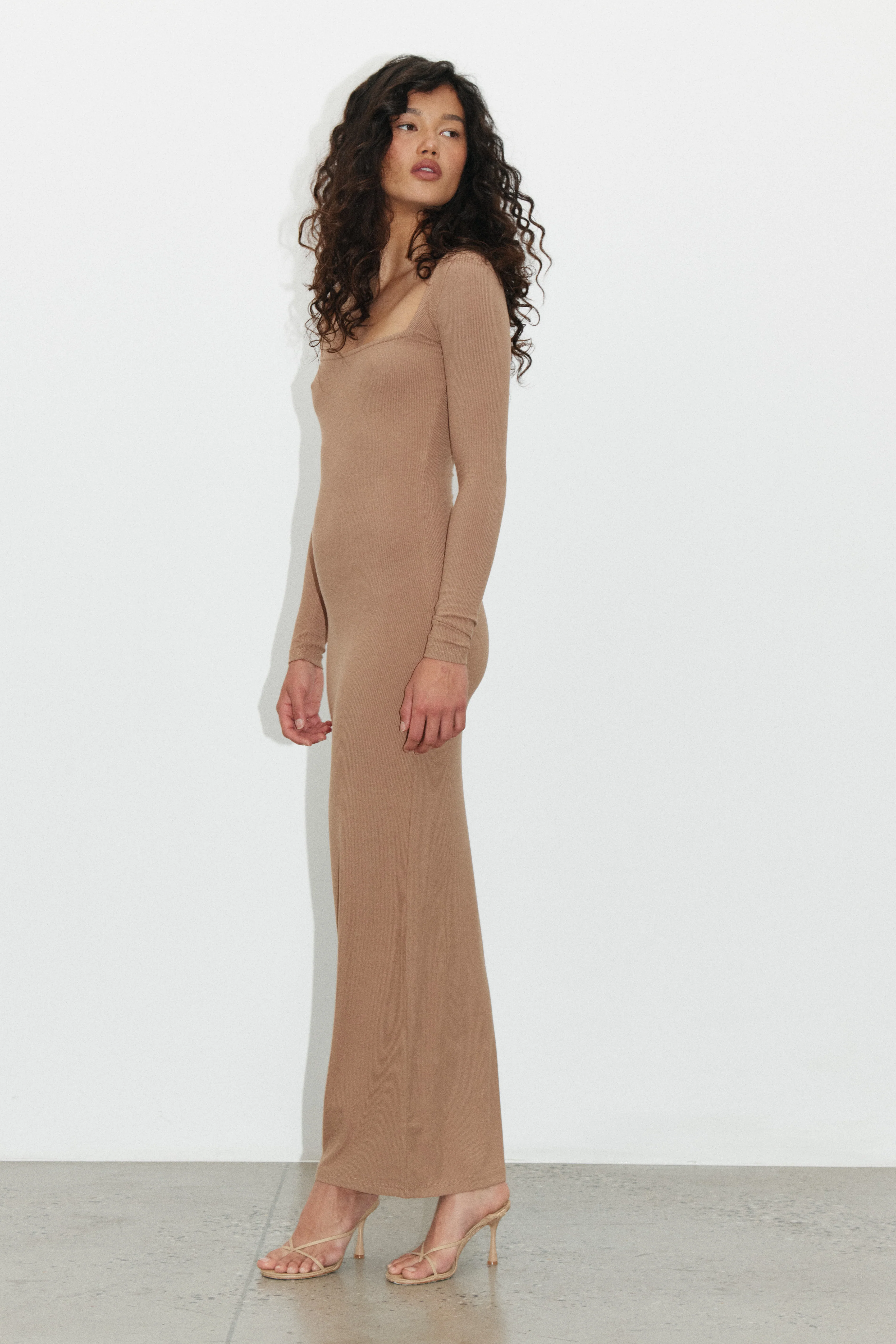 NINA MAXI DRESS - MACCHIATO - Image 4