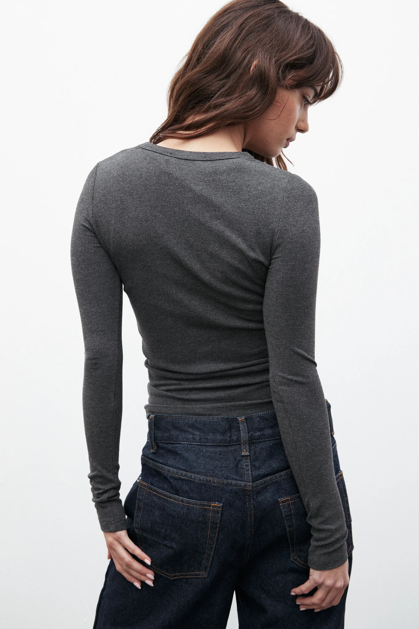 NYLA TOP - DARK HEATHER GREY - Image 4