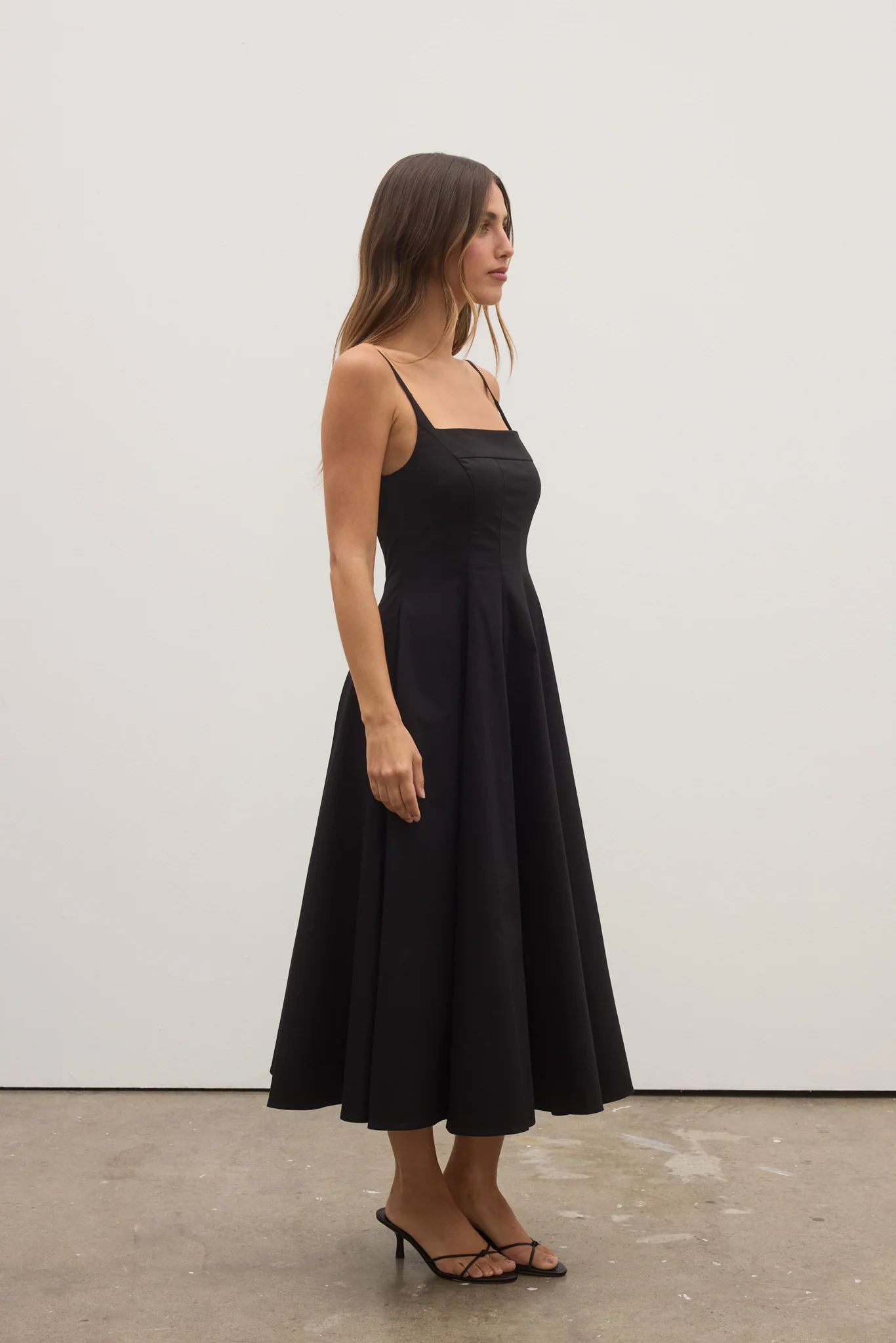 ODESSA MIDI DRESS - BLACK - Image 3