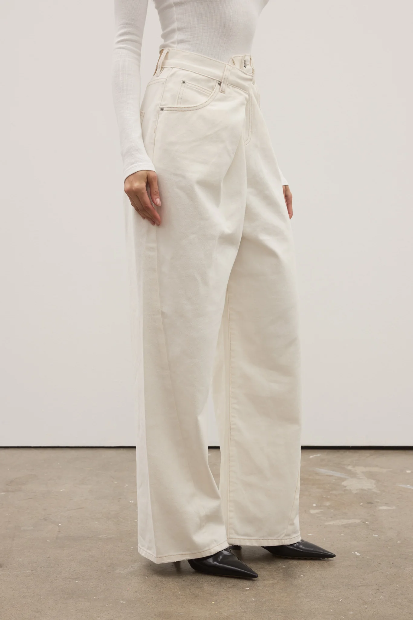 REGALIA JEAN - GEISHA WHITE - Image 2