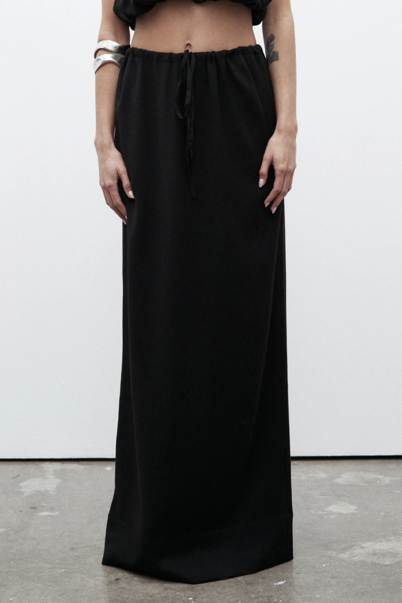 SELENA SKIRT - BLACK - Image 2