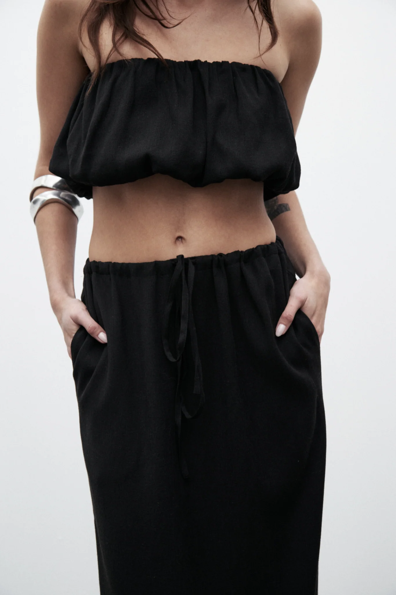 SELENA SKIRT - BLACK - Image 4