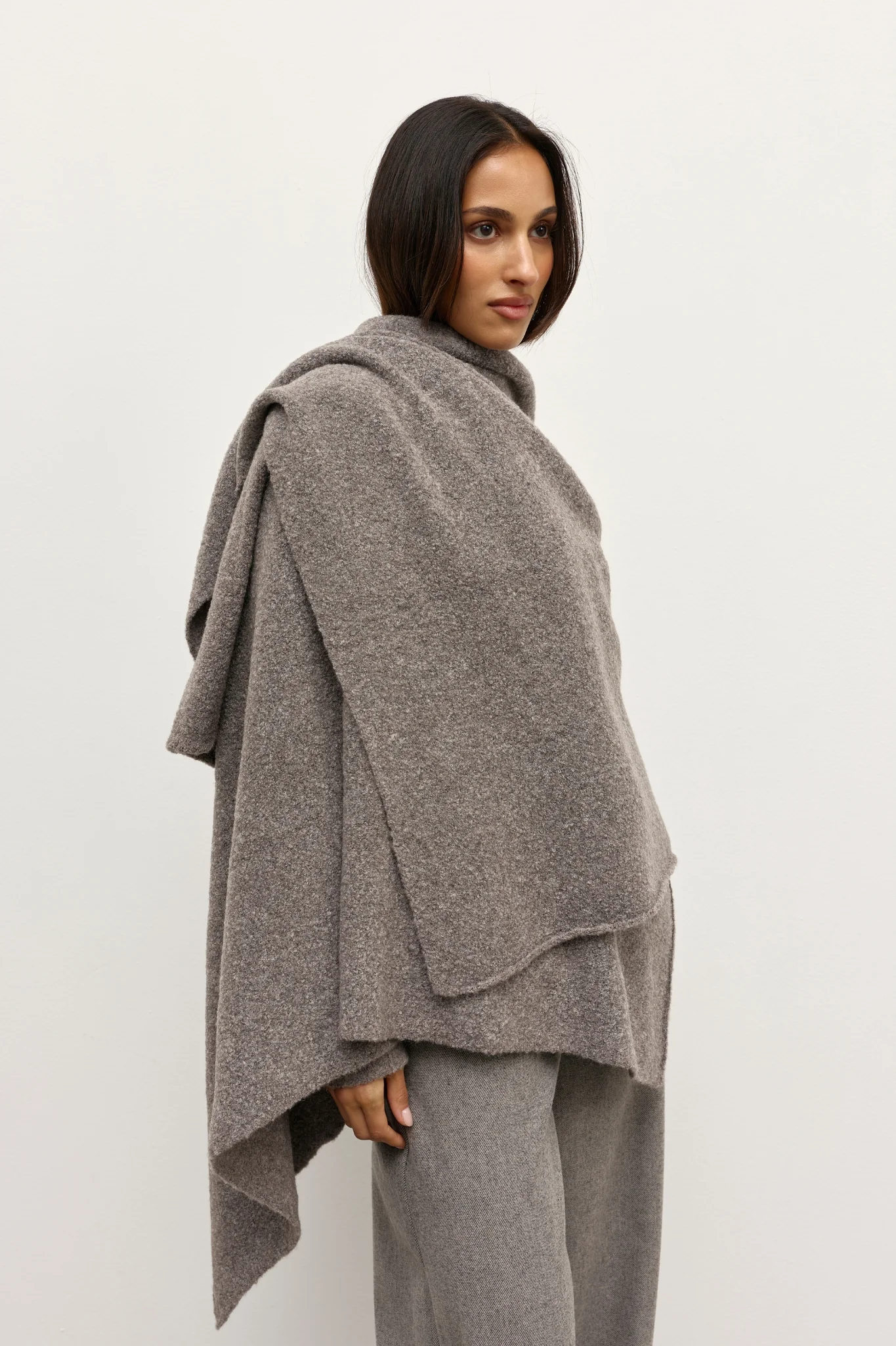 SOBA SCARF - BEIGE GREY - Image 2