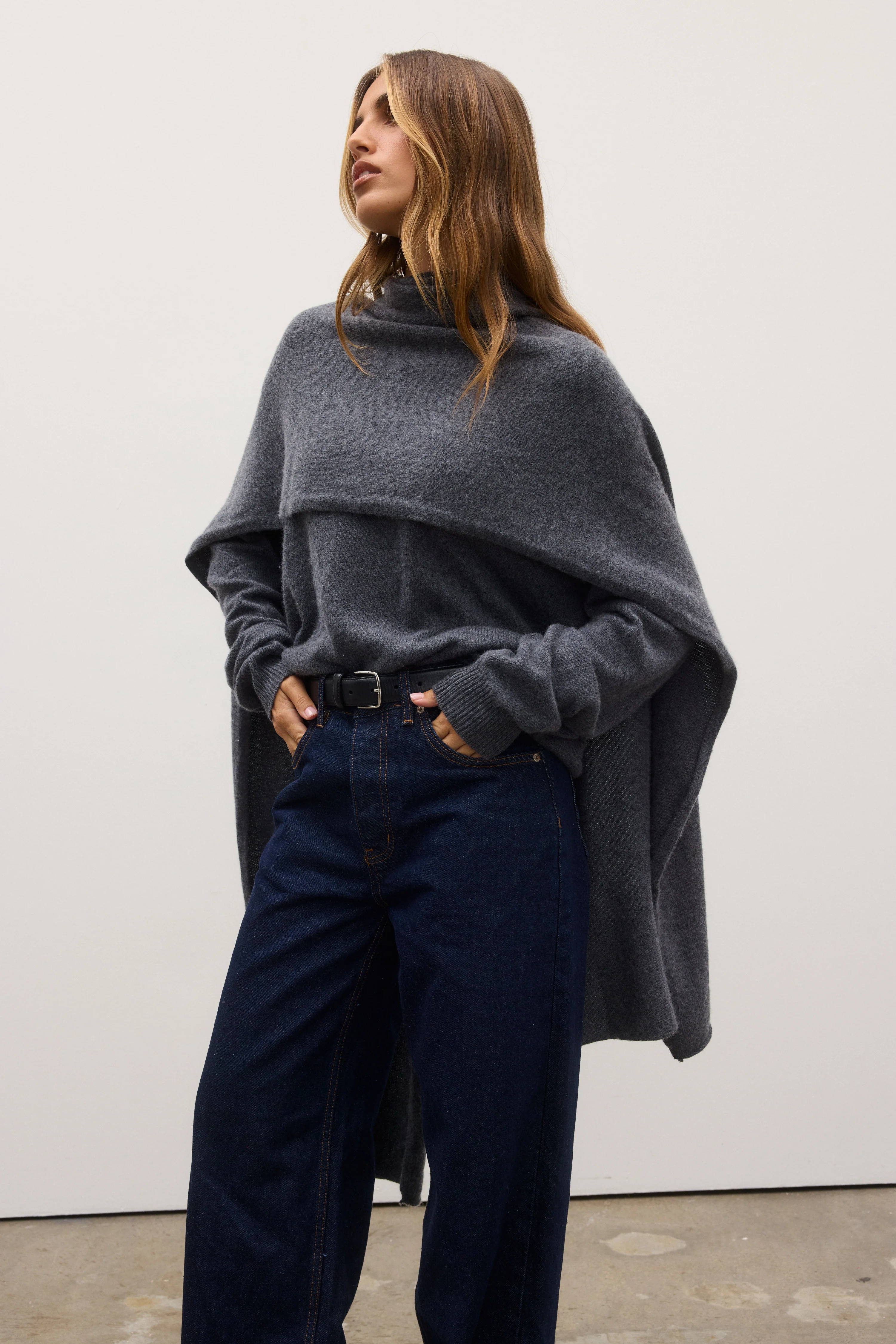 SOBA SCARF - DARK HEATHER GREY - Image 3