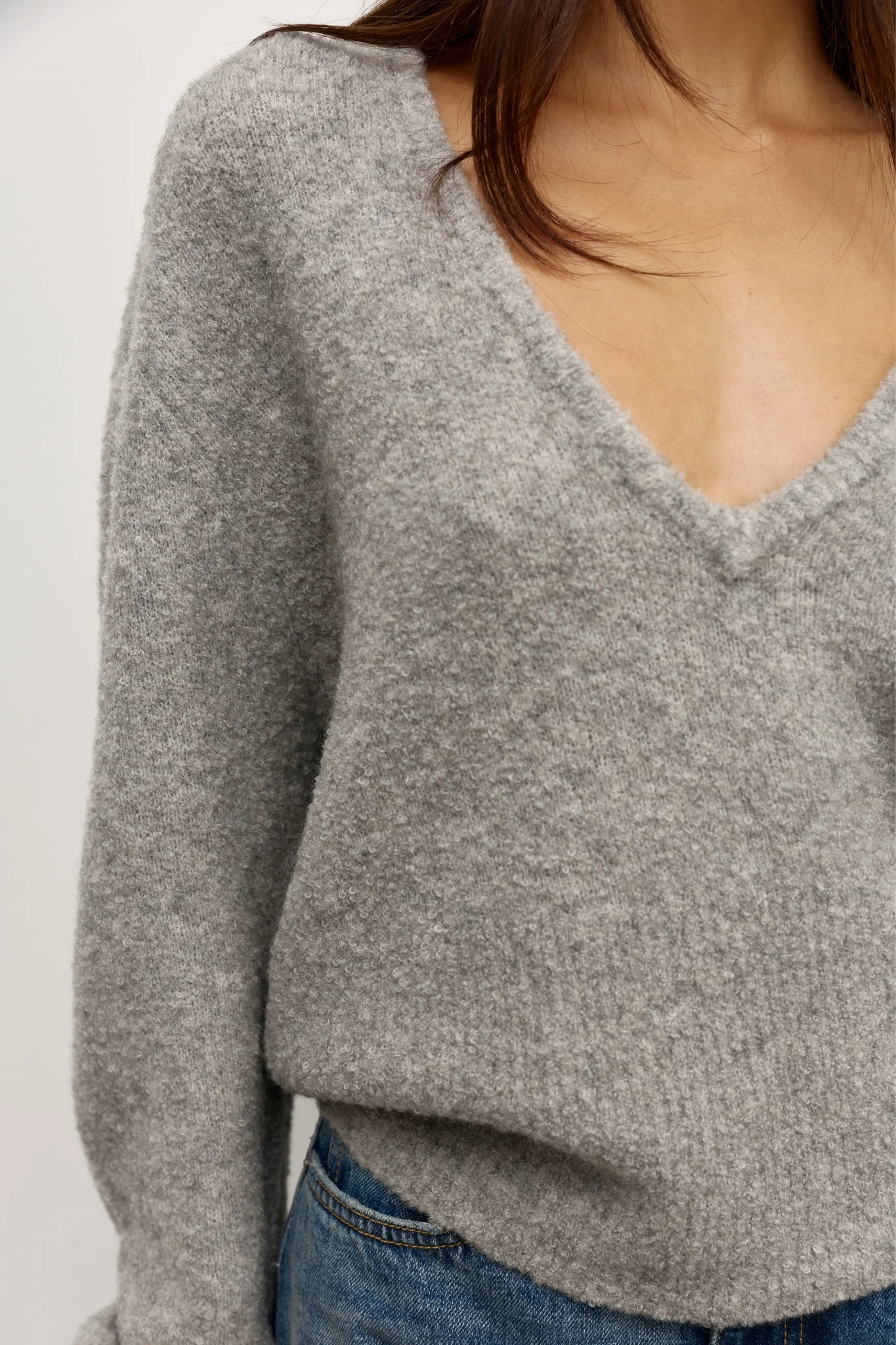 SONIA V NECK - LIGHT GREY - Image 2