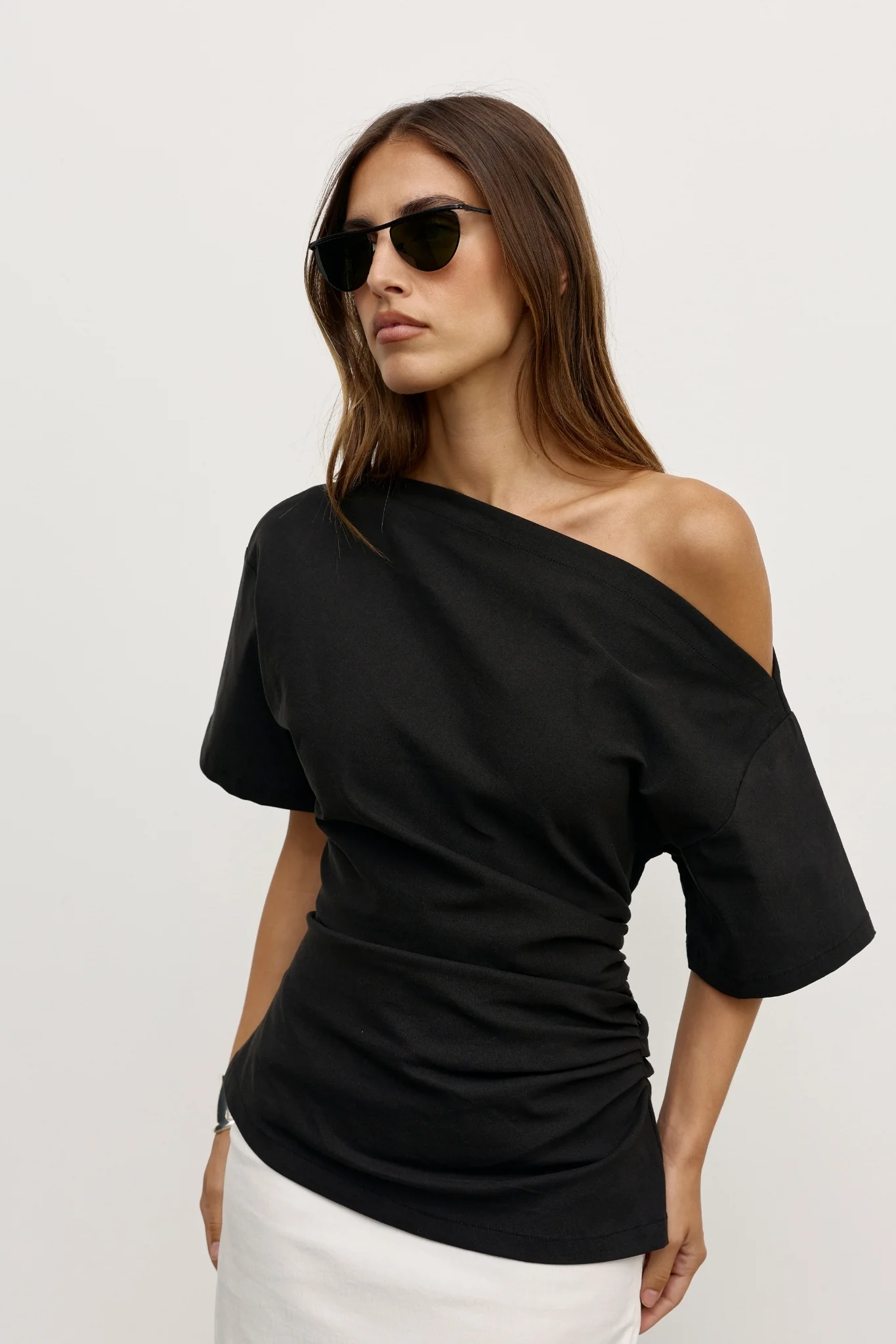 SUKI TOP - BLACK - Image 3