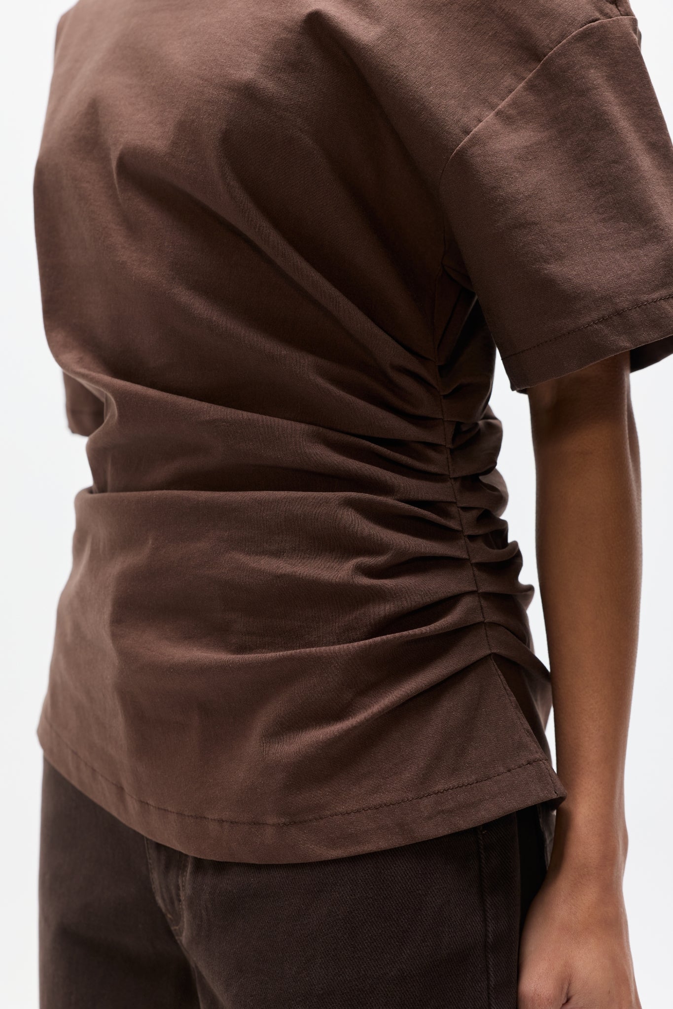 SUKI TOP - CHOCOLATE - Image 2