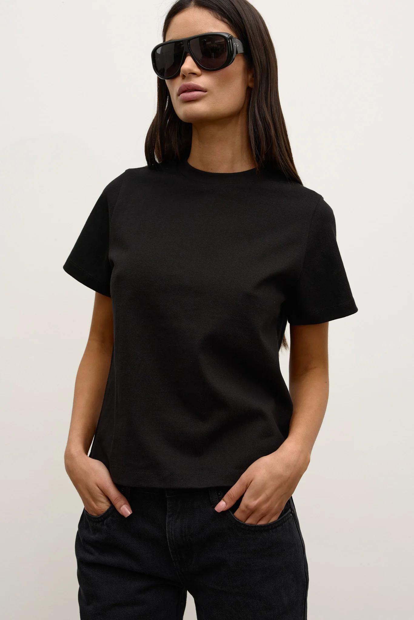 TESS T-SHIRT - BLACK - Image 2