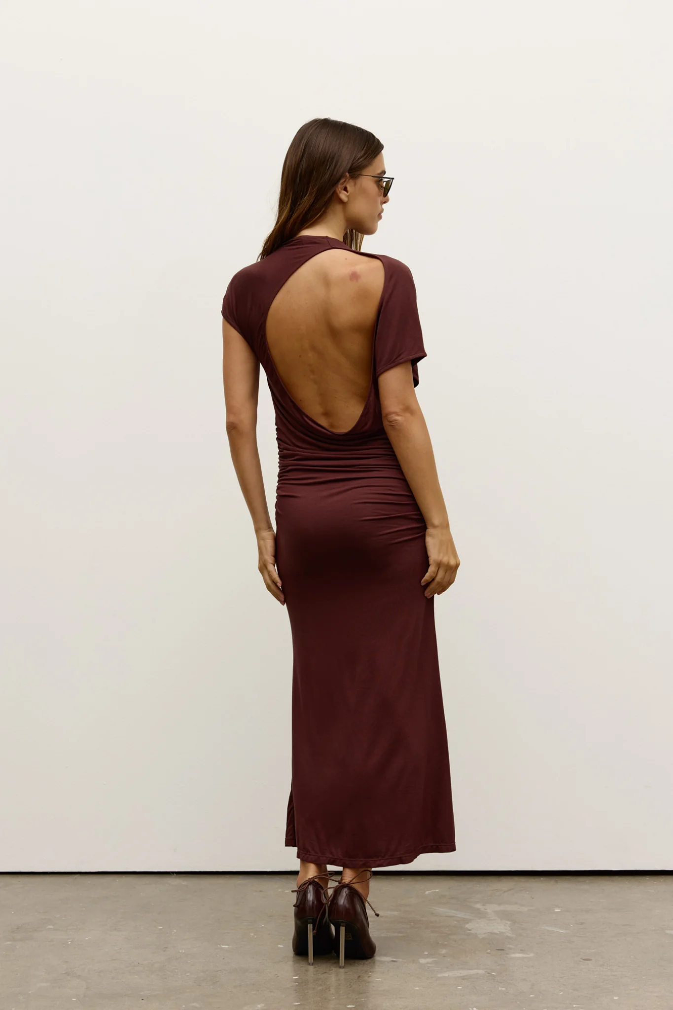 YVONE MIDI DRESS - CHOCOLATE - Image 3
